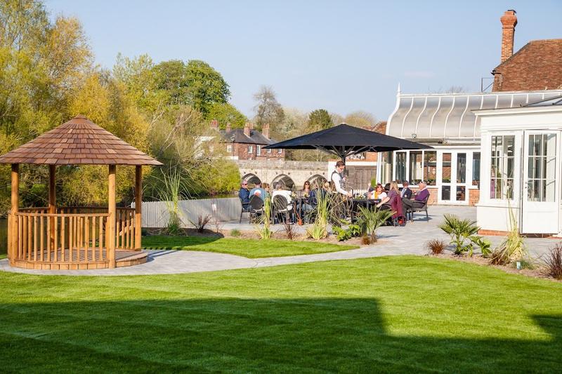 Legacy Rose & Crown Hotel