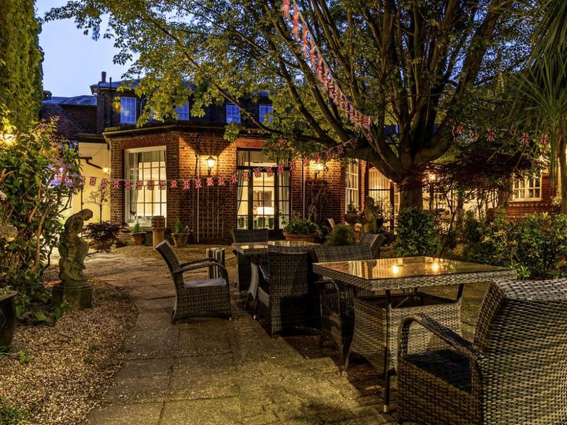 Mercure Salisbury White Hart Hotel